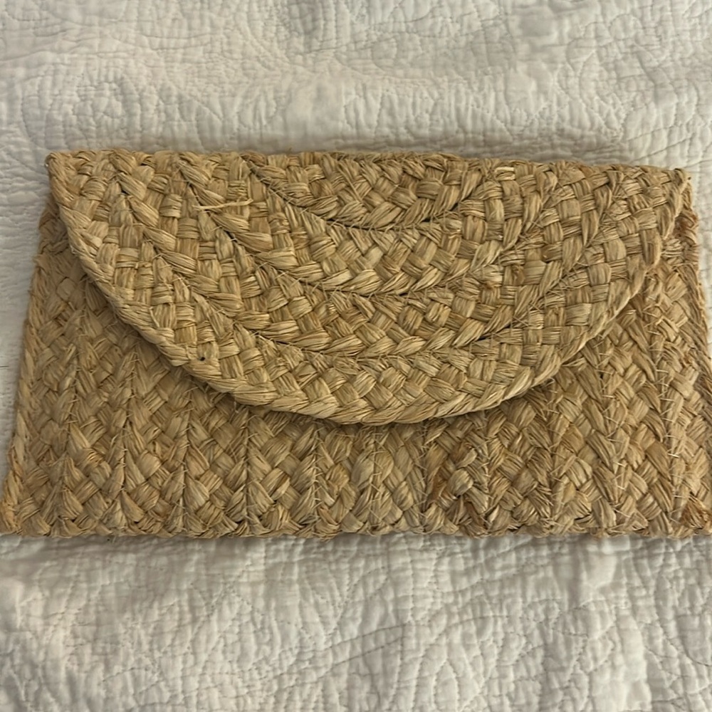Universal Thread straw clutch